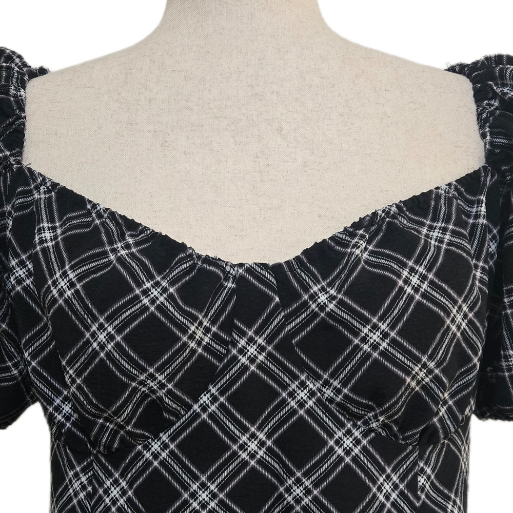 H&M Divided Black & White Plaid Puff Sleeve Mini Dress Milkmaid Smocked Size XL - Picture 4 of 12